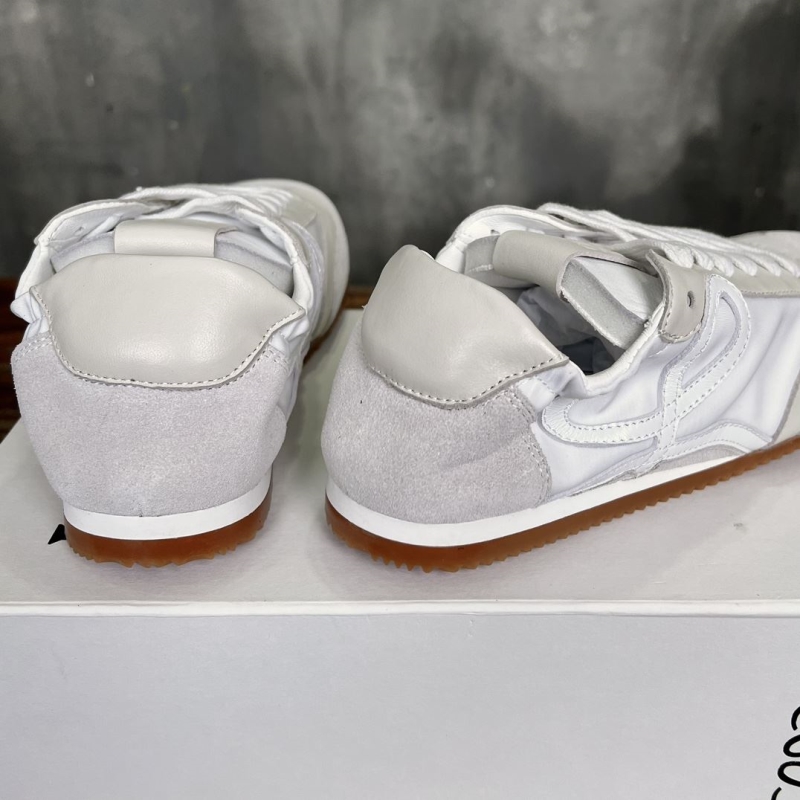 Loewe Sneakers